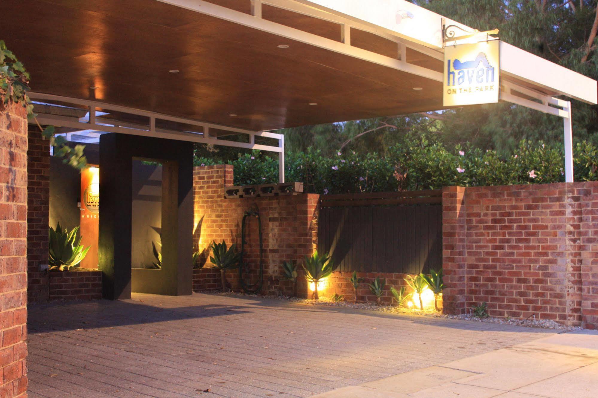Haven On The Park Otel Perth Dış mekan fotoğraf